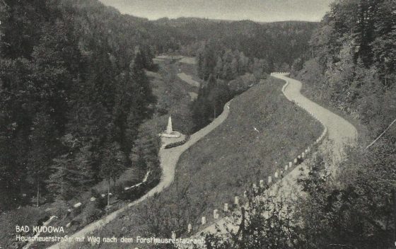 Hundred Curves Road - old photography