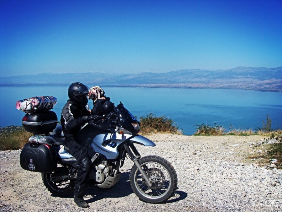 Jezioro Szkoderskie motocyklem