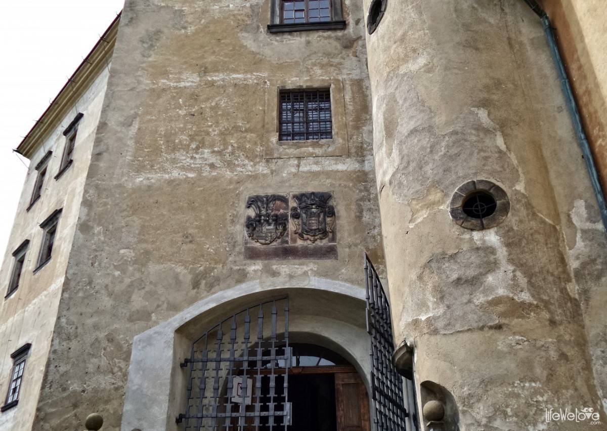 Entrance to the castle