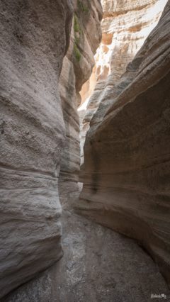tent-rocks-slot-canyon-tunnel