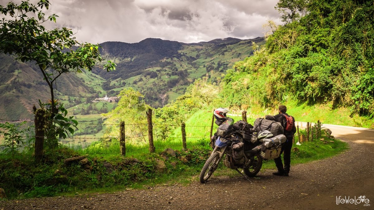 The road to Malaga in Colombia